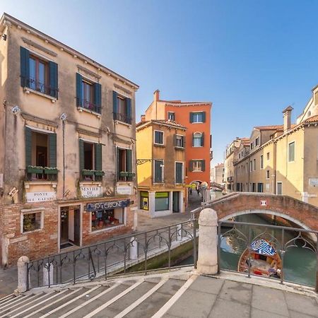 B And B Casanova Ai Tolentini Venedig Exterior foto