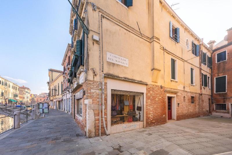 B And B Casanova Ai Tolentini Venedig Exterior foto
