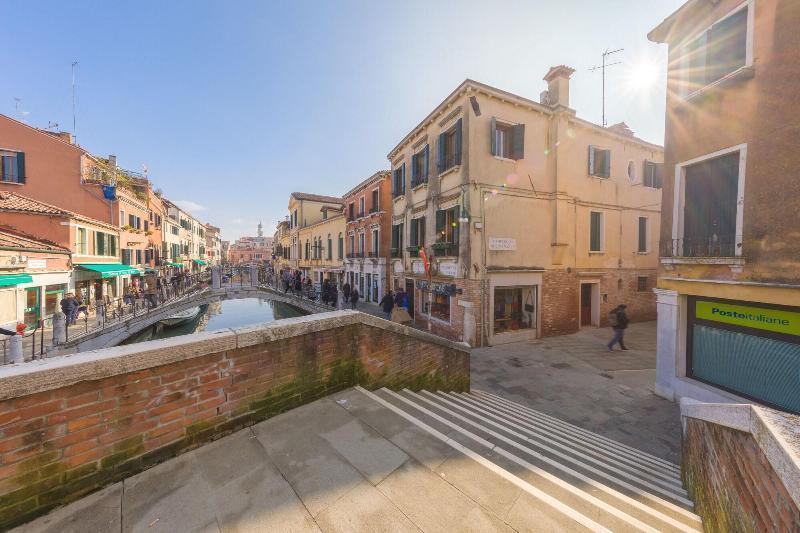 B And B Casanova Ai Tolentini Venedig Exterior foto